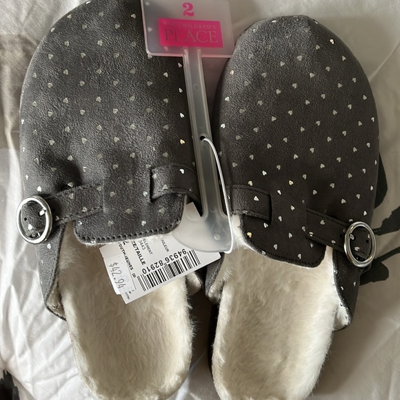 Girls slipper - Picture 3 of 3